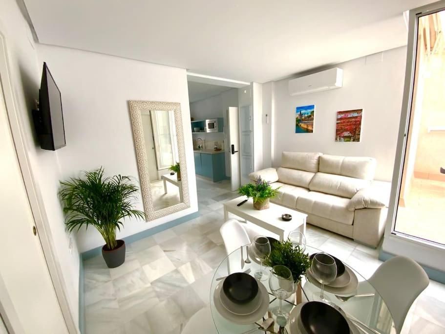 My Home In Triana, Luminoso Y Acogedor Apartamento Севілья Екстер'єр фото