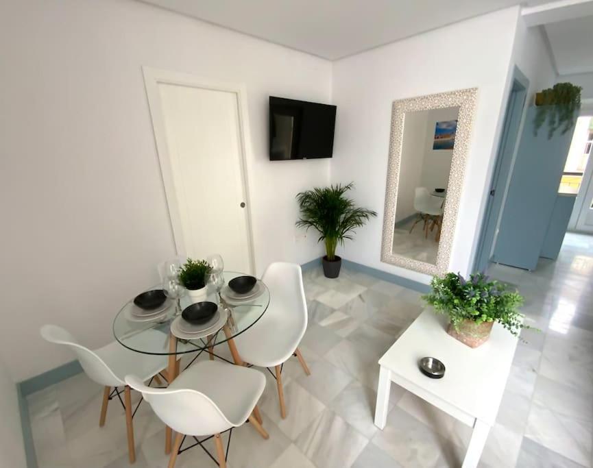 My Home In Triana, Luminoso Y Acogedor Apartamento Севілья Екстер'єр фото